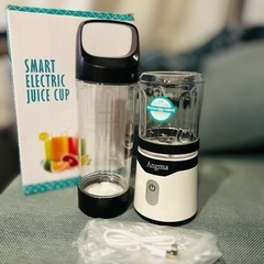 ジューサー ミキサー　小型　ほぼ新品の画像