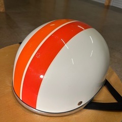 ヘルメット　フリーサイズ(57〜61㎝)