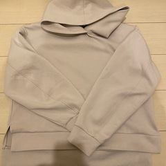 GU✨ 人気商品✨ダブルフェイススリットパーカ✨の画像