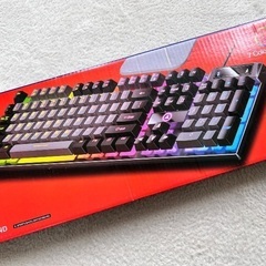 ホワイトキーボード※ゲーミングPCにも※映えネオン※ライトあり、なし切り替え、有線の画像