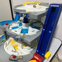 【中古玩具】トミカ　ぐるぐるシュートDXトミカパーキングの画像
