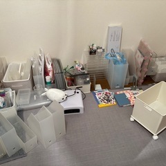 無印良品収納ケース、レジン、未使用のアルバムなど