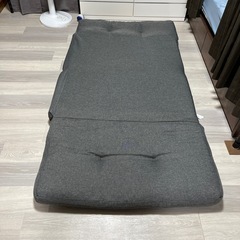 ソファーベッドの画像