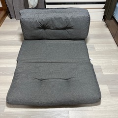 ソファーベッドの画像