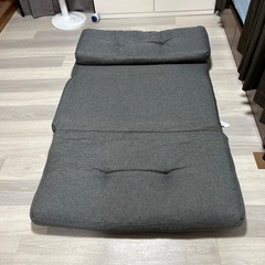 ソファーベッドの画像