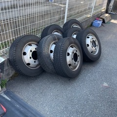 17.5インチ　スタッドレスタイヤ　ホイール付き ブルーテックキ...