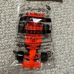 ガチャガチャ　カプタンク　ミニカー　迷路　の画像