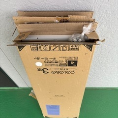 【お譲り先決まりました。】急募ハンガーラック、ローテーブル、三段...
