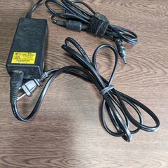 東芝　ノートパソコン用電源コード　の画像
