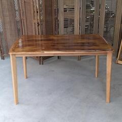20250402010  家具　食卓テーブル