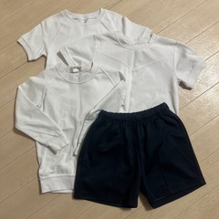 【取引完了】体操服（半袖2、長袖、短パン／130）