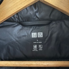 UNIQLO ウルトラライトダウンベストの画像