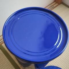 サッカー　缶椅子の画像