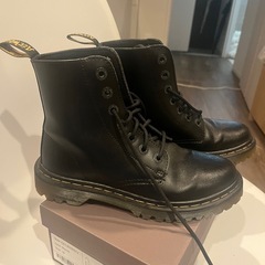 Dr.Martensの画像