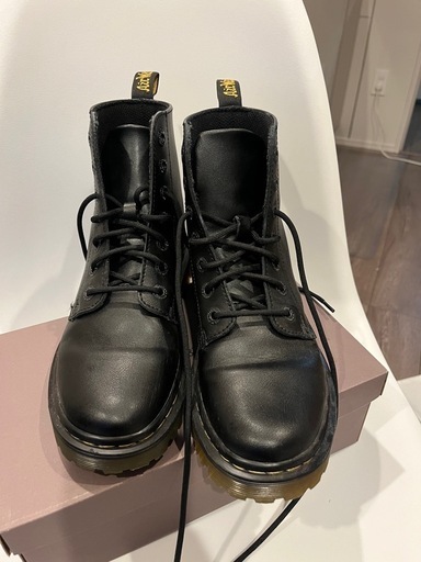 Dr.Martens