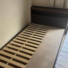 セミダブル　ベットフレーム　France BeD