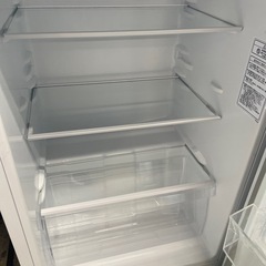 【冷蔵庫】Hisense HR-B1202 9-670の画像
