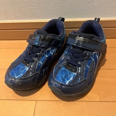 キッズ　スニーカー18cm GXR