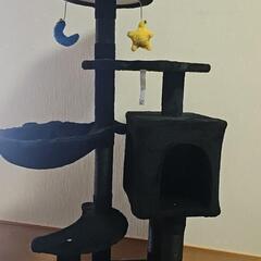 キャットタワー、猫用寝どころ(^o^)