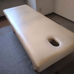 施術ベッド　エステ　整体　マッサージ　リラクゼーション　中古　5...