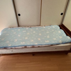 シングルベッドの画像