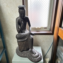 木像の弥勒菩薩