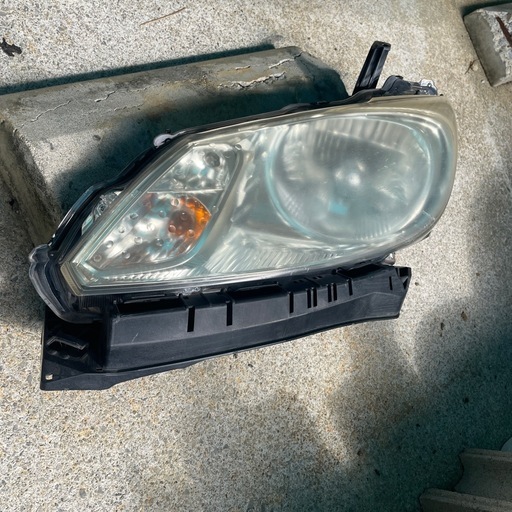 フリード 　ヘッドライト ペア
