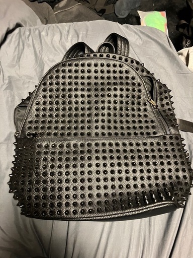 リュック‼️新品、未使用、たんす保管❣️ブラック　カバン　バッグ