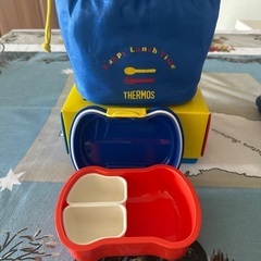 弁当箱サーモスの画像