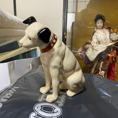 ビクターの置物の画像