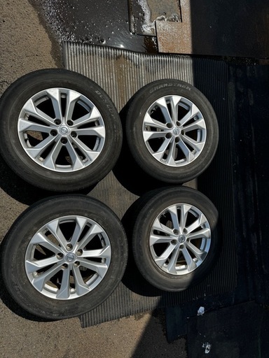 エクストレイル　純正アルミホイール　17インチ