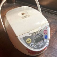 炊飯器【壊れかけ・half broken】