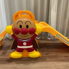 アンパンマン　滑り台