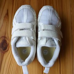 アシックス　スニーカー16センチ　上履き　セレモニー