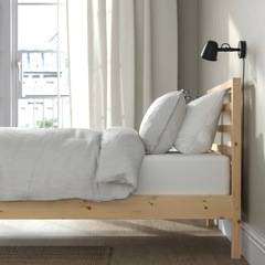 IKEA シングルベッド TARVA 別売りすのこ付きの画像