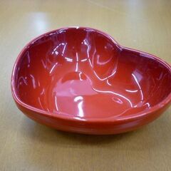 ☆LE CREUSET スモールハートディッシュ 2枚セット 小皿 小鉢 取り皿 Small Heart Dish ルクルーゼ 食器 赤/白 札幌 北20条店の画像