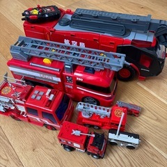【取引中】消防車　セットの画像