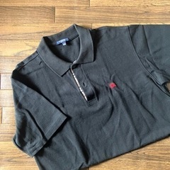 BURBERRY★定番人気の赤刺繍 半袖ブラック無地 ポロシャツ...