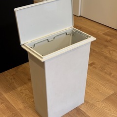 無印良品　ポリプロピレン　ゴミ箱　ダストボックス　蓋付き