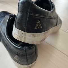早い者勝ち値下げしました！限定HUFシューズの画像