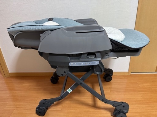 コンビ スウィングベッド＆チェア ネムリラ
