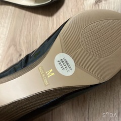 エナメル　ウェッジソール　パンプスの画像