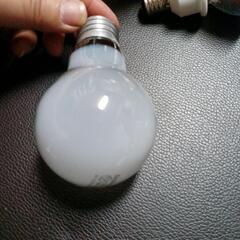 電球2個の画像