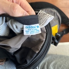 adidasバックの画像