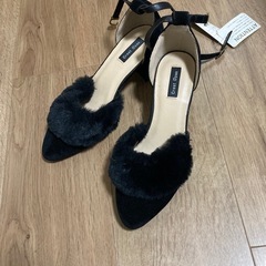 アンクルストラップ　パンプス