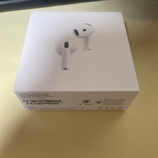 【美品】AirPods4 アクティブノイズキャンセル付き