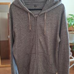 UNIQLOパーカー　XLサイズ