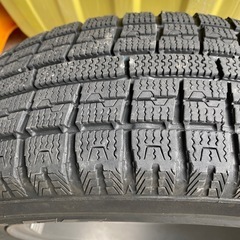 溝ありスタッドレスタイヤ　165 70 R14の画像