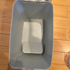 美品　アップリカ　オムツ処理ポットの画像