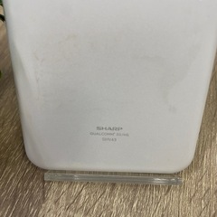 AQUOS ＳＨＶ４３　３２ＧＢ　カラーホワイトの画像